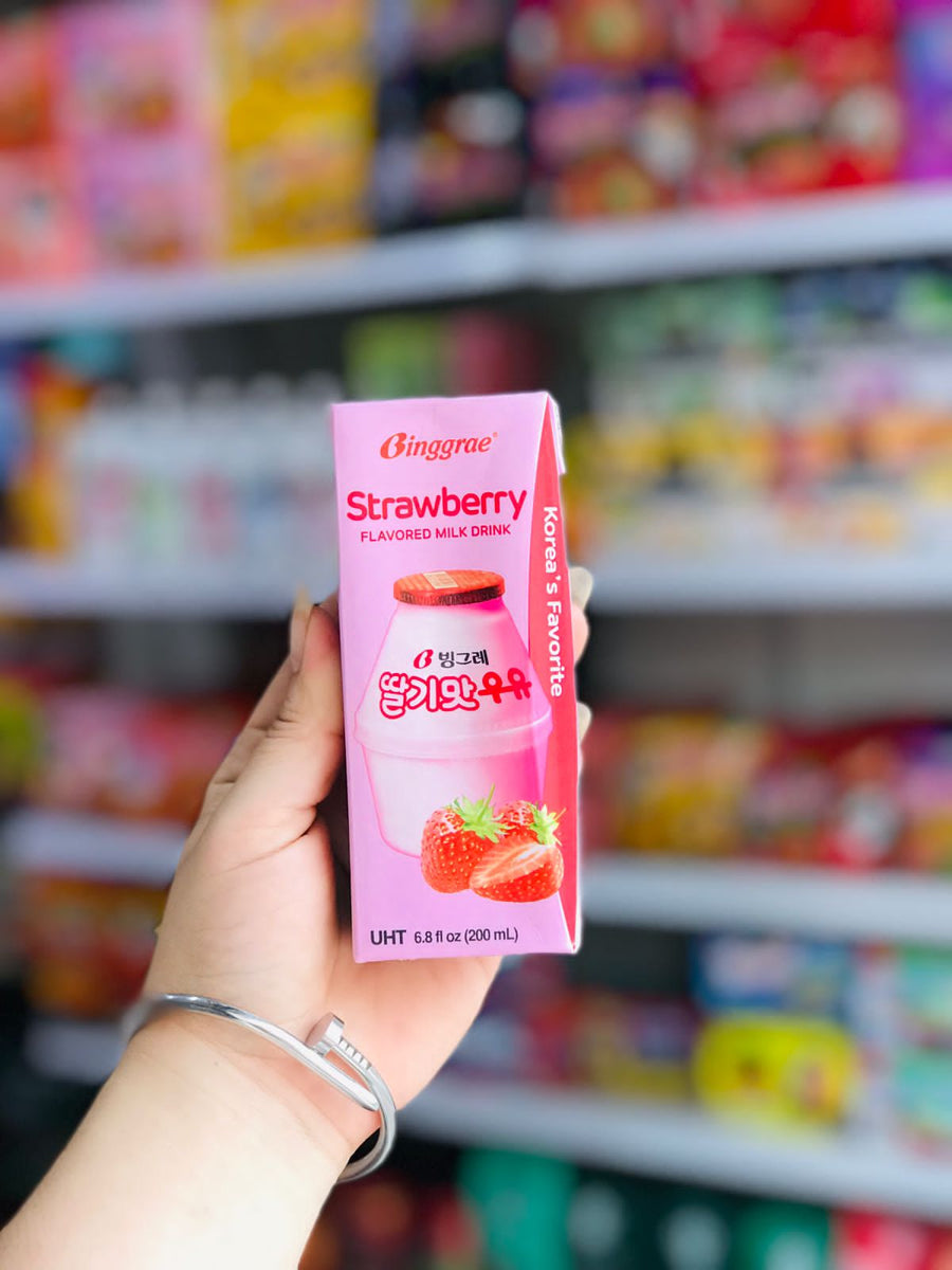 Binggrae Strawberry Flavored Milk Drink 🍓🥛