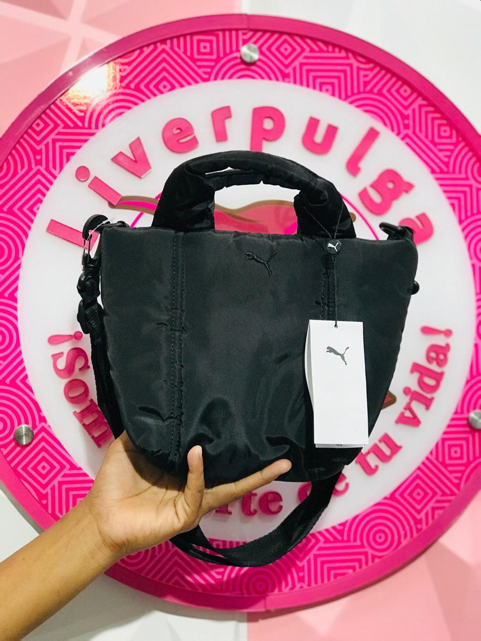 Bolsa Puma Tote Mini Negra Acolchada Con Doble Correa