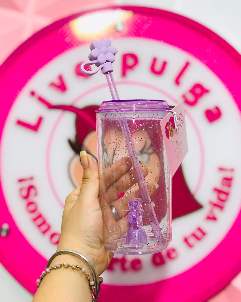 💜✨🌸🥤 Vaso Paris Hilton Glitter Sipper Lila 18 Onzas con Popote y Flor 🌸🥤✨💜.