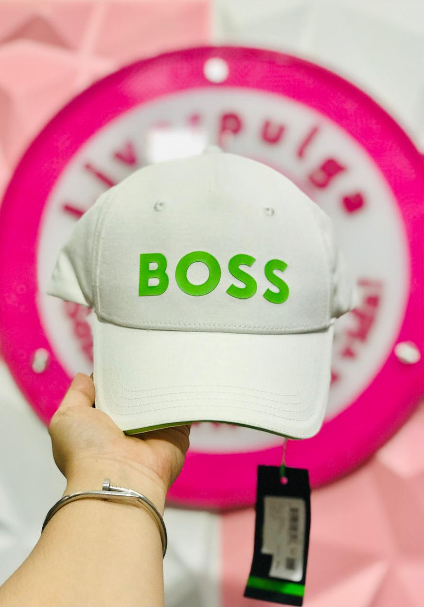 Gorra BOSS Original 🤍💚 Blanca con Letras Verdes Neón Ajustable Unisex Logo Frontal en Relieve Premium ✨