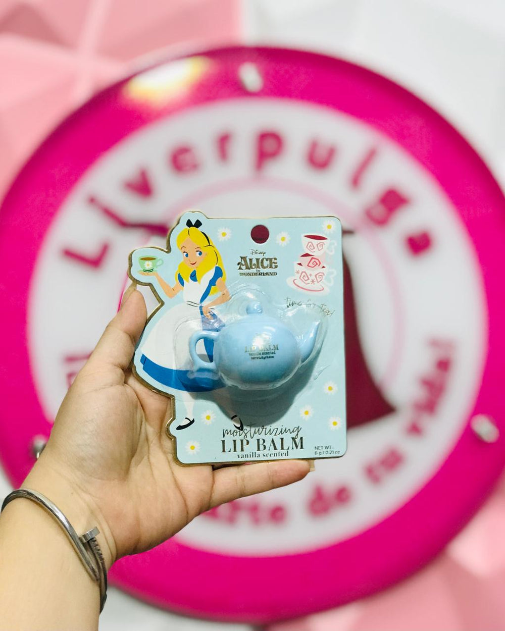 🫖 Balsamo Labial Disney Alicia En El Pais De Las Maravillas En Forma De Tetera Aroma Vainilla 🫖.