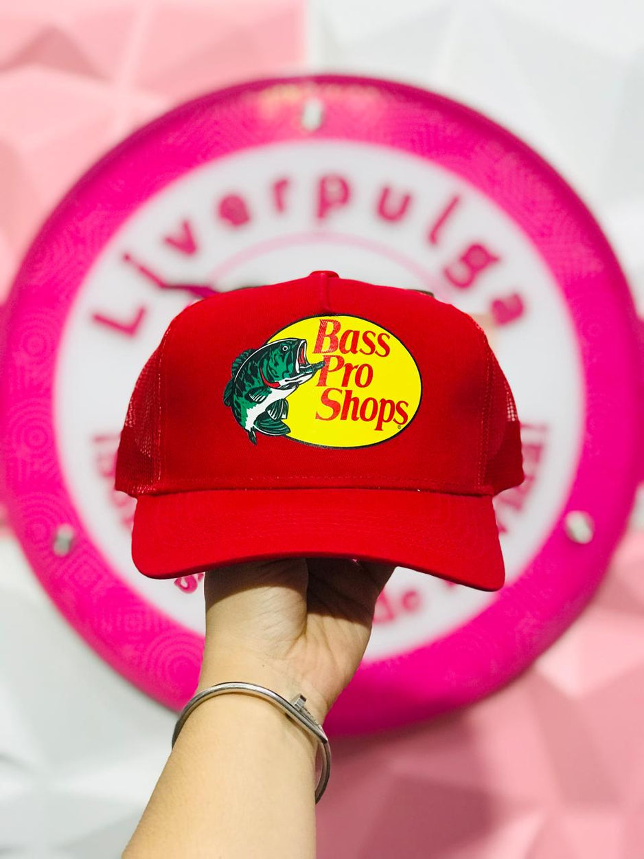 Gorra Trucker Roja Bass Pro Shops Con Estampado De Pez