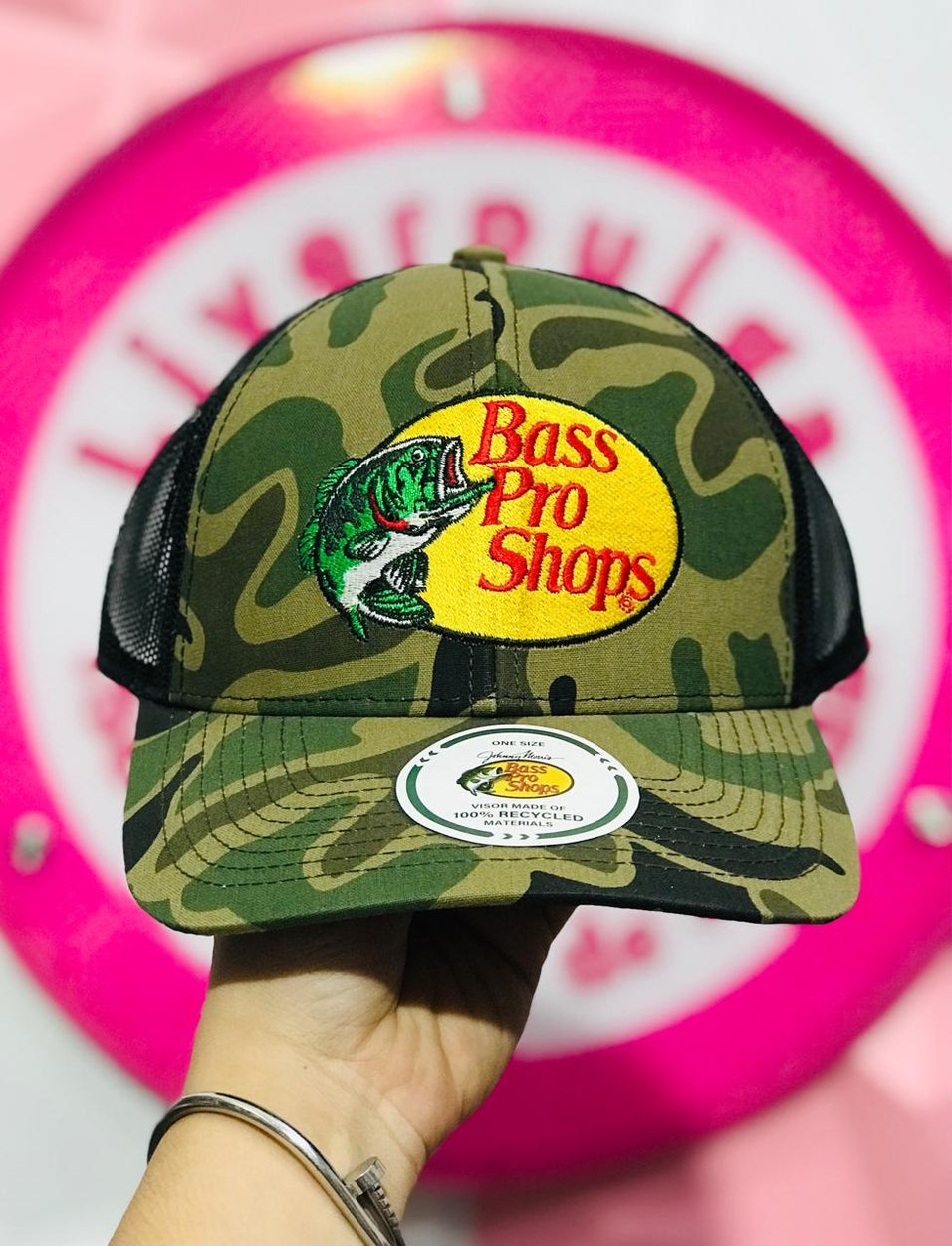 Gorra Bass Pro Shops Edición Especial Camuflaje Con Malla Negra