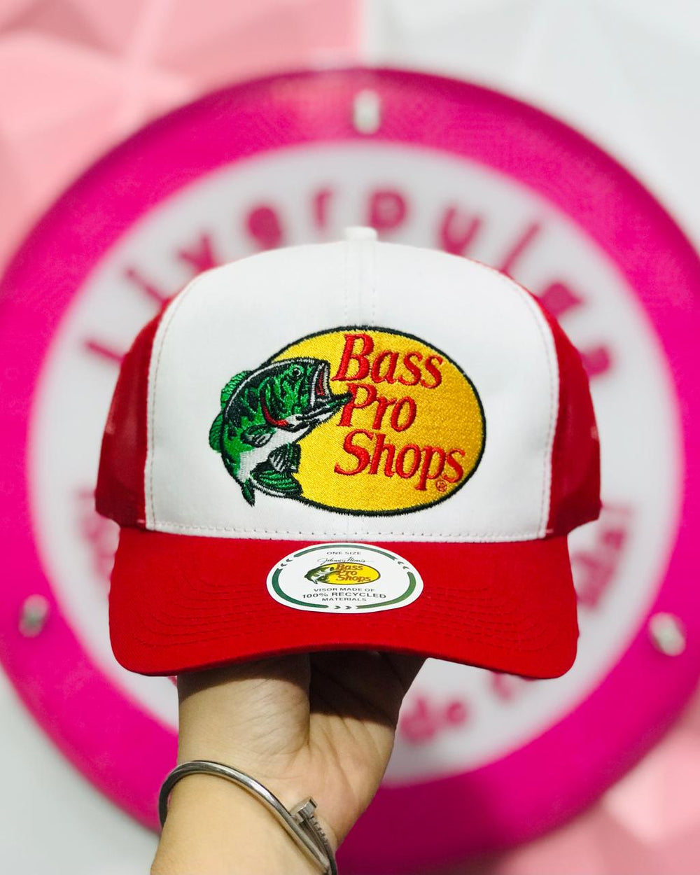 Gorra Trucker Roja Y Blanca Bass Pro Shops Con Logo Bordado