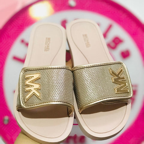 Chancla Slide Michael Kors Dorada Con Logo MK Talla 25 Mex