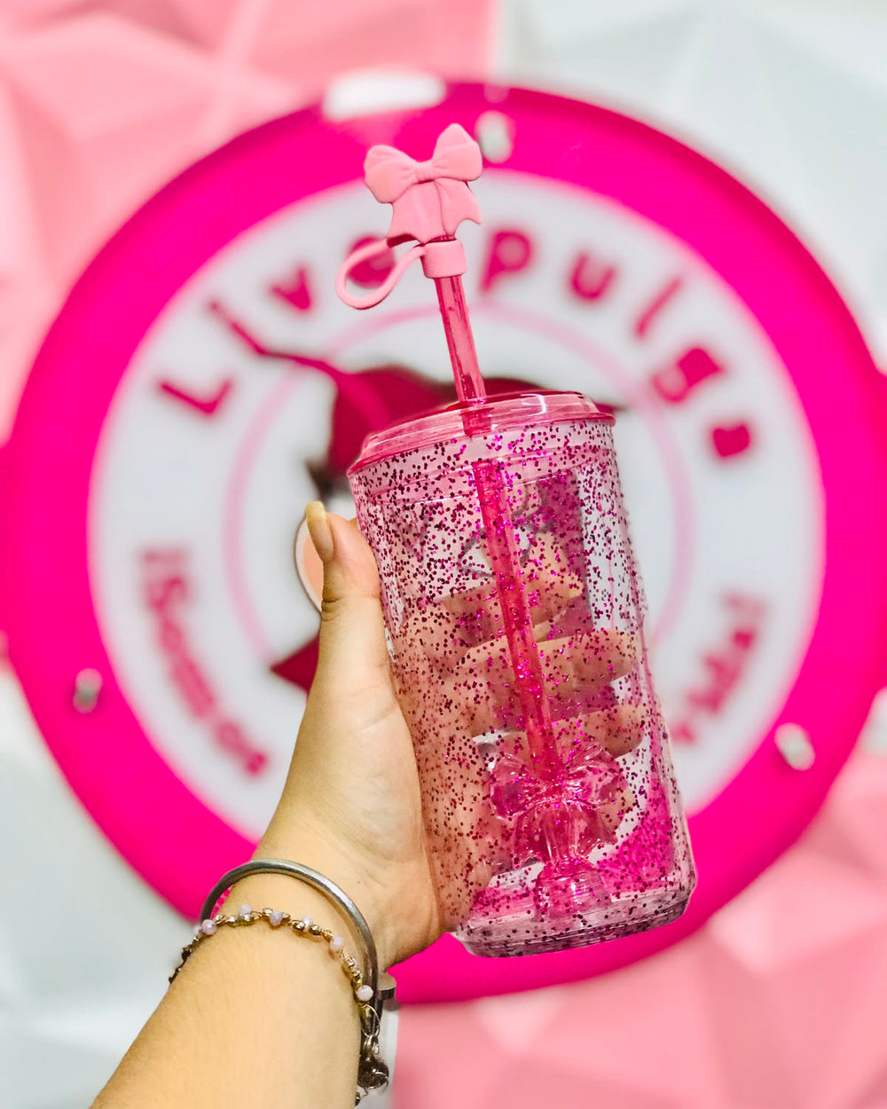 💖✨🎀🥤 Vaso Paris Hilton Glitter Sipper Rosa Brillitos con Moñito y Popote 🎀🥤✨💖.