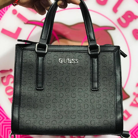 Bolsa Guess Tote Negra Monograma Con Cadena Plateada