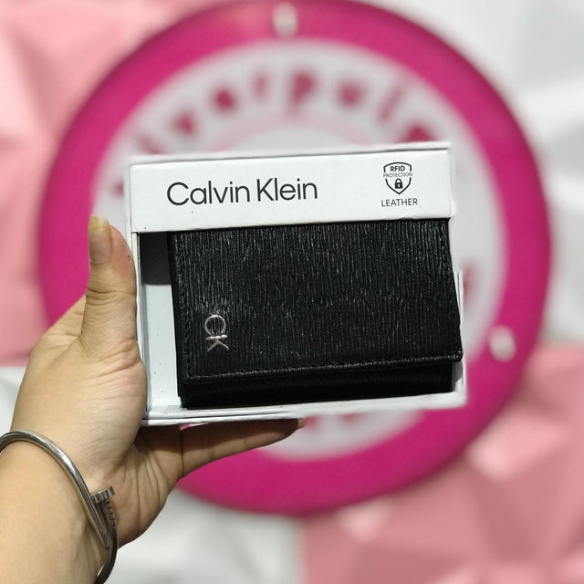 Cartera Calvin Klein CK Negra de Piel con Protección RFID