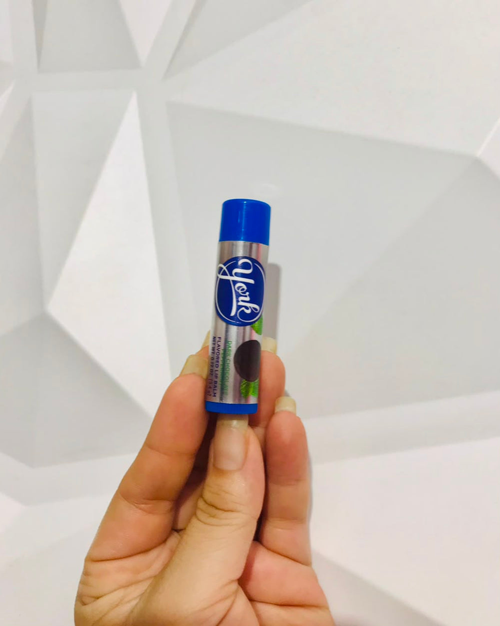 💙 Balsamo Labial York Sabor Dark Chocolate Peppermint Menta 0.12 Oz 3.4 g 💙.