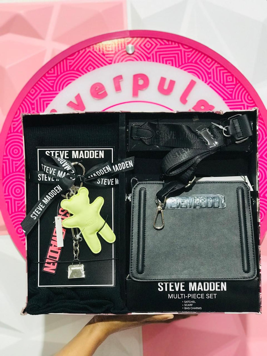 Set 3 Piezas Steve Madden Negro – Bolsa + Llavero + Bufanda