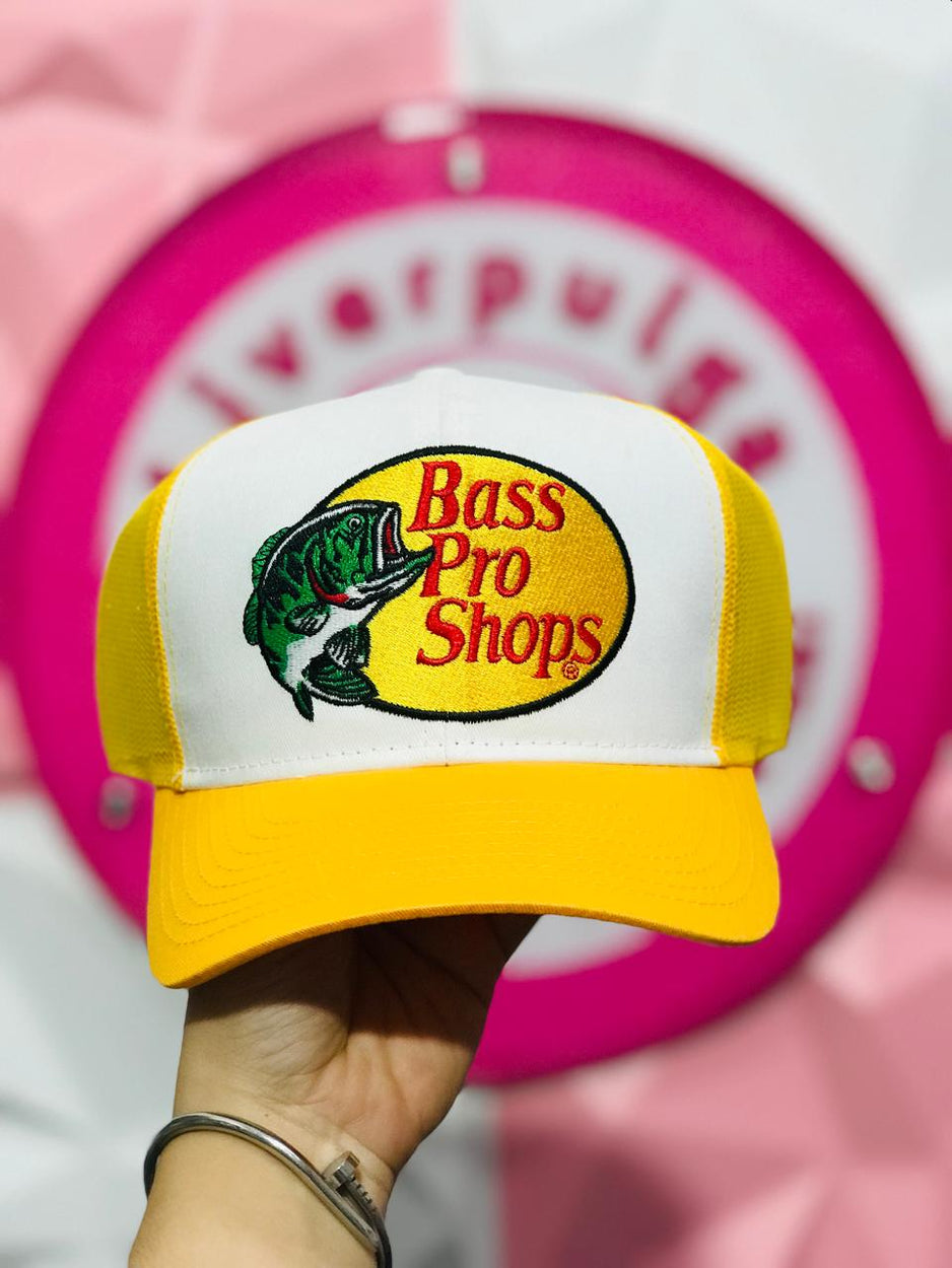 Gorra Trucker Amarilla Y Blanca Bass Pro Shops Con Logo Bordado