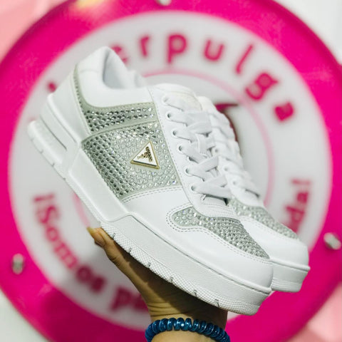 Tenis Guess Blanco Con Pedreria Brillante Talla 24.5 Mex